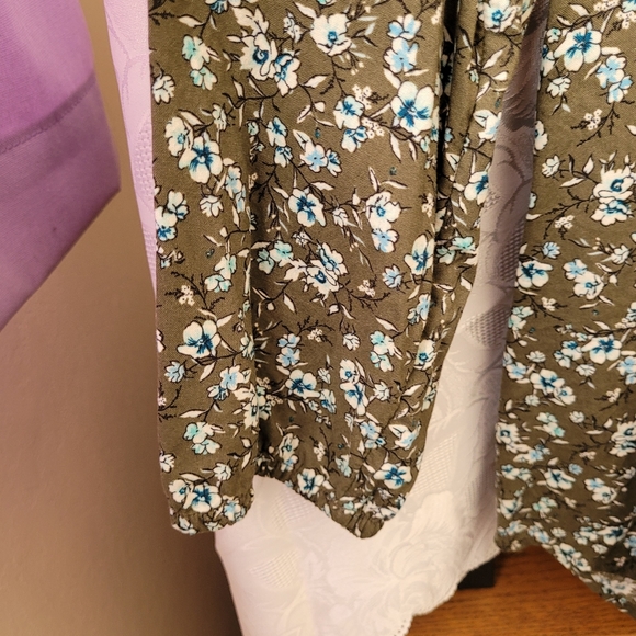 BUY 3, get 1 FREE (SEE DETAILS), Croft and Barrow Blouse, (308) - Picture 3 of 8